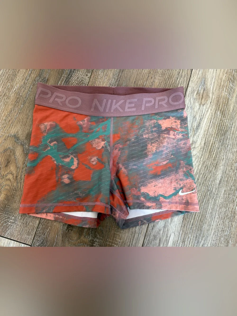 Nike pro womens shorts Orange/Multi Compression Shorts medium 3”